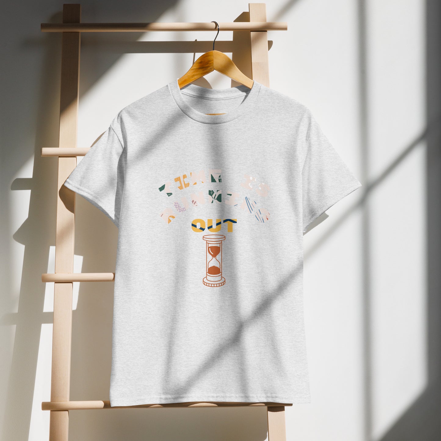 TIME IS RUNNIG OUT DryBlend® T-Shirt - Kanvas T-Shirt