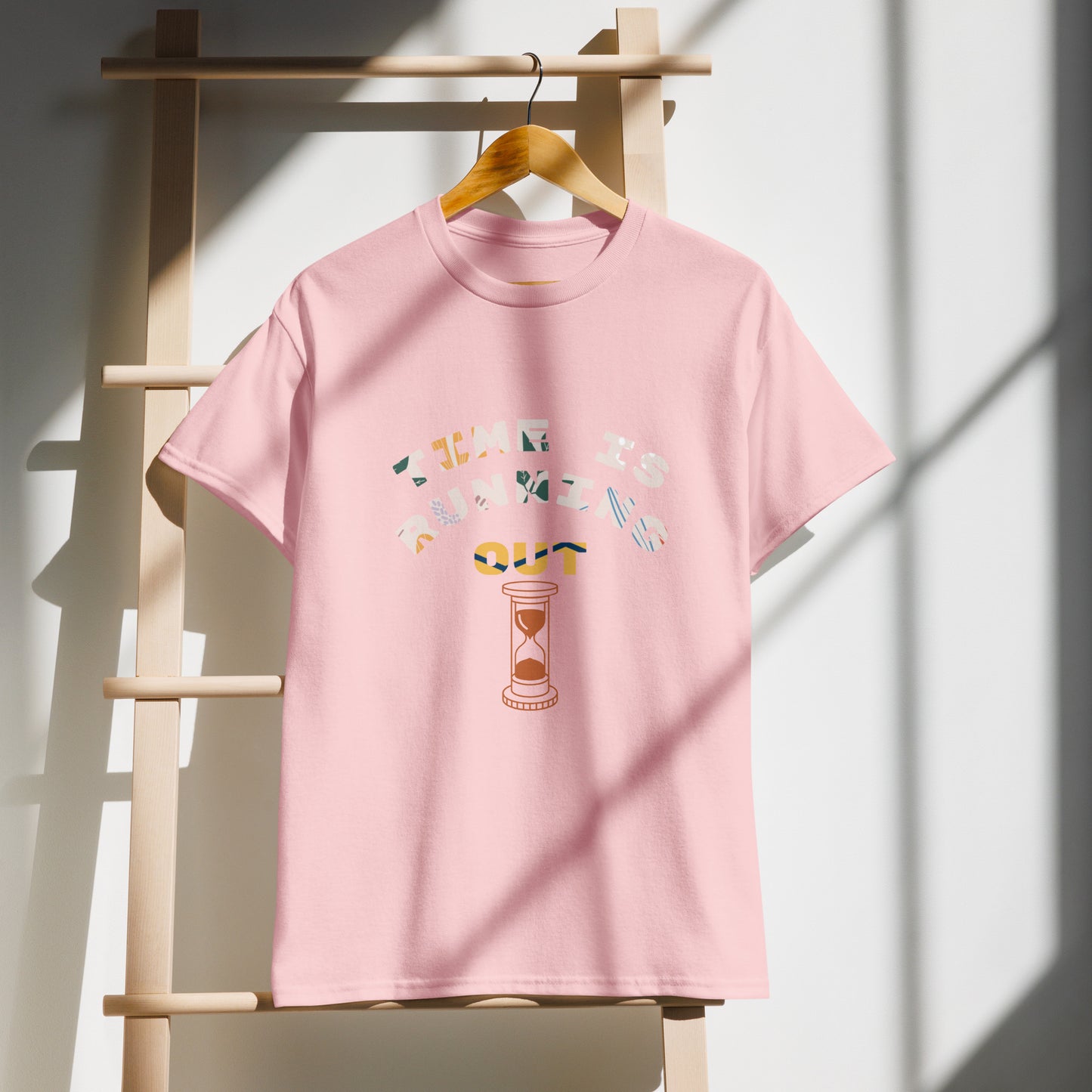 TIME IS RUNNIG OUT DryBlend® T-Shirt - Kanvas T-Shirt