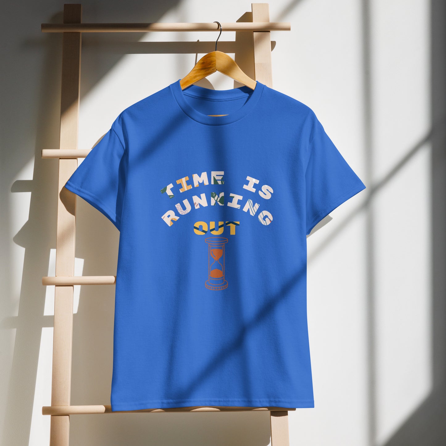TIME IS RUNNIG OUT DryBlend® T-Shirt - Kanvas T-Shirt