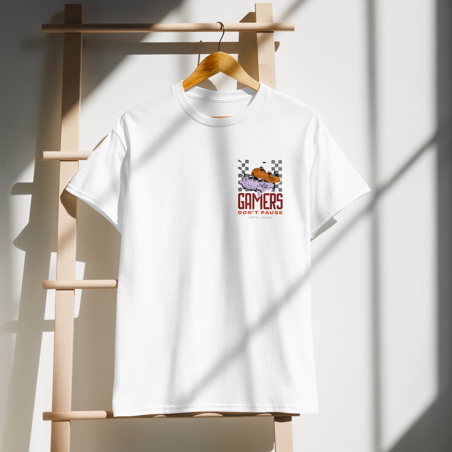 GAMERS DONT PAUSE T-Shirt - Kanvas T-Shirt